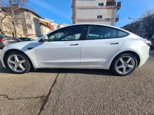 Tesla Model 3 SR+ 2021 - imagine 2