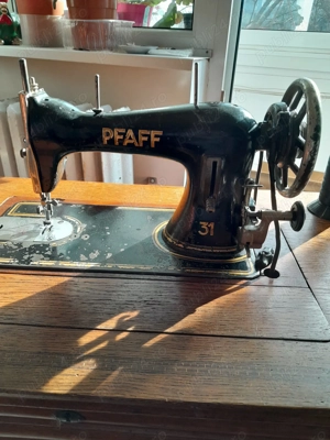 Masina de cusut veche functionala Pfaff 31 - imagine 2
