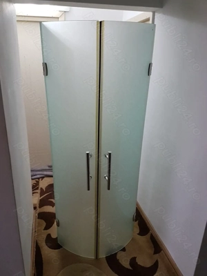 Cabina dus colt, sticla securizata mata, grosime 6 mm, 90x90x185cm, folosita, stare ca noua