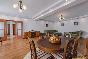 FILM! Edificiu cu identitate arhitecturala, 700mp teren, garaj 4X, Tractorul, Brasov - imagine 13