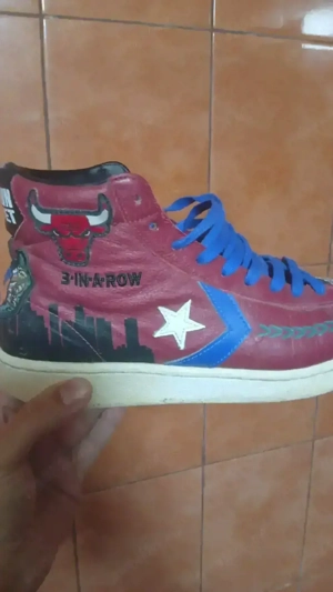 Vind adidași Originali Secod Hand 