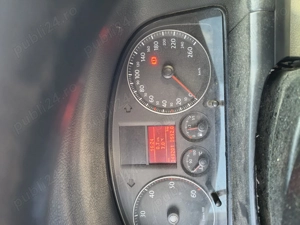 Vând VW Touran în stare bună de functionare - imagine 2