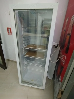 Se vinde mini-frigider