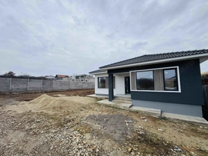 DE VÂNZARE   Casă pe un singur nivel -Paleu - IMOBIHOR - 143 900  