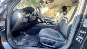 Vans BMW 520d Touring, an 2018, unic proprietar  - imagine 4