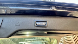 Vans BMW 520d Touring, an 2018, unic proprietar  - imagine 8