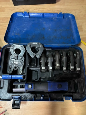 Vand masina de sertizat Geberit pe acumulator cu falci profil M - imagine 5