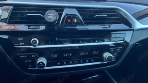 Vans BMW 520d Touring, an 2018, unic proprietar  - imagine 7