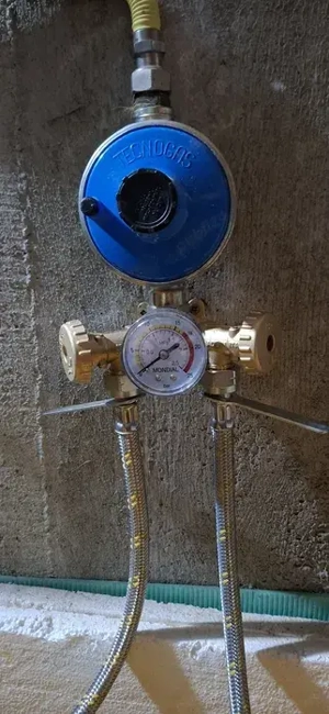 butelie petrom cu guler-centralina cu doua butelii