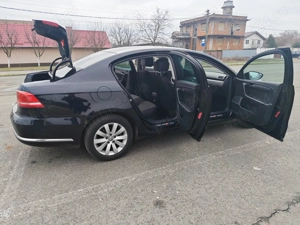 Volkswagen Passat Black Edition - imagine 8