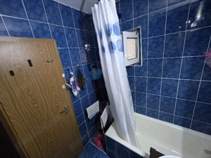 Proprietar. Etaj 1. Decomandat. Centrala proprie. Mobilat si utilat - imagine 8