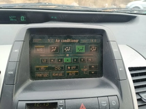 Toyota Prius 2  - imagine 8