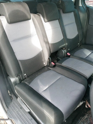 Vând sau schimb Mazda  5 din anul 2006 - imagine 3