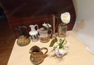 Vaze mici pt.flori : ghiocei, zambile, lacramioare