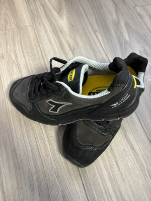 Bocanci de protecție DIADORA
