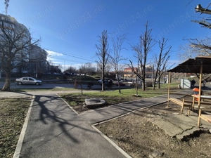 Apartament 4 camere, etaj intermediar, complet utilat   Micălaca - imagine 10