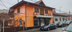 Vând proprietate compusă din două case  - imagine 2