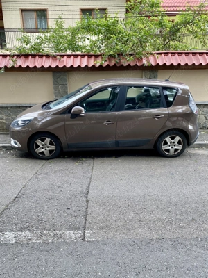 Renault Scenic 3 1.5 dci 2013 - imagine 5