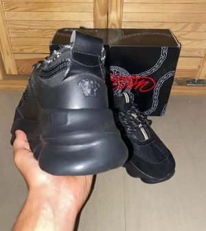 adidasi versace chain reaction