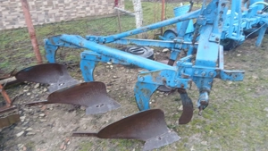 vând plug 3 trupițe  - imagine 2