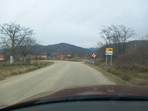 Vând teren intravilan 2000 mp în Maciova, Caraș Severin, ideal pt contrucție  de casă drum asfaltat. - imagine 4