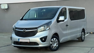 Opel Vivaro Extra-Lung 8+1-Locuri (Trafic)