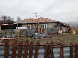 vând casă bătrânească  - imagine 4