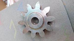 Pinion betoniera Lescha Altrad 150 lei - imagine 2