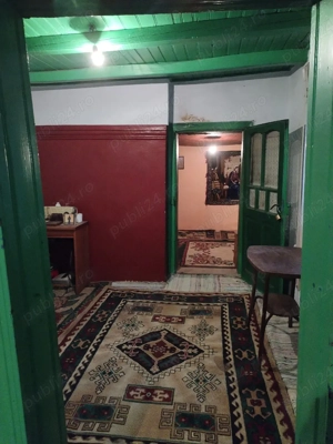 Vând casa bătrânească  - imagine 4