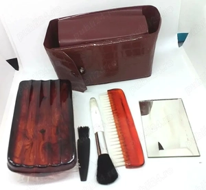 Trusă veche de voiaj