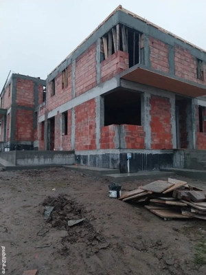 Echipa constructori,cofraje proprii,buldo