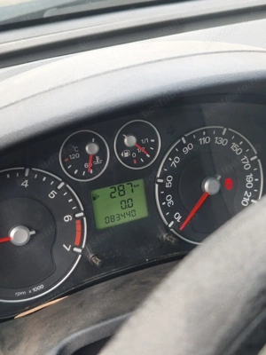 Ford Fiesta 1,2l benzină  - imagine 6