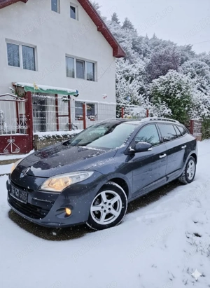 Vand Renault Megan TOM TOM 3 1.5 DCi 110 Cp - imagine 8
