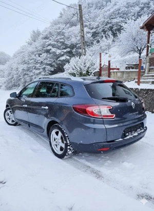 Vand Renault Megan TOM TOM 3 1.5 DCi 110 Cp - imagine 3