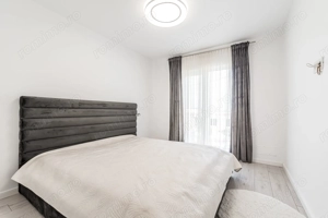 Doua case de vanzare la pret de una in Vladimirescu cartierul Florilor - imagine 7