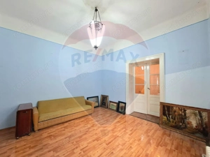 Proprietate centrală Arad,  cotă teren mare, acces auto - imagine 9