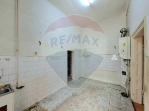 Proprietate centrală Arad,  cotă teren mare, acces auto - imagine 15