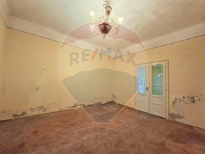 Proprietate centrală Arad,  cotă teren mare, acces auto - imagine 8