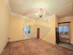 Proprietate centrală Arad,  cotă teren mare, acces auto - imagine 6