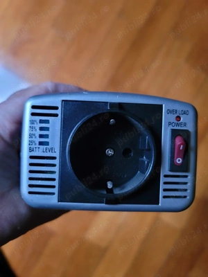 Invertor 12V 220V 300w cu indicator led Baterie si protectie la overload