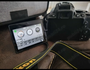 Aparat profesional Nikon D5600 aproape nou - imagine 4