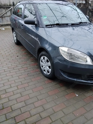 Skoda Fabia 2011 - imagine 3