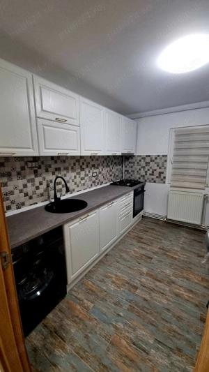 Închiriez apartament cu 2 camere etaj 1 zona Gării  - imagine 3