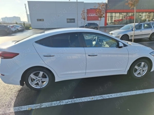 Hyndai Elantra 2017,motor 1.6,128 CP,benzina +gpl - imagine 3