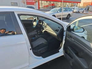 Hyndai Elantra 2017,motor 1.6,128 CP,benzina +gpl - imagine 6