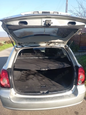 Toyota avensis D4D - imagine 3