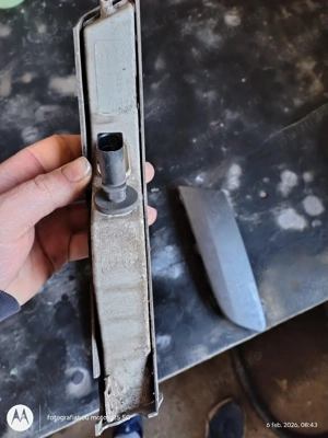 semnalizare stanga in bara fata Volkswagen Passat b6  - imagine 4
