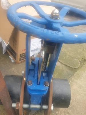 vana cu sertar tip cutit