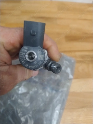 Injector Bosch nou 0986 435 268 BMW Și Mini  - imagine 3