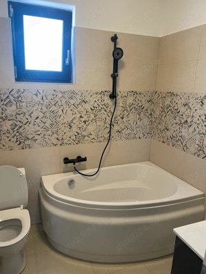 Vilă înșiruita de inchiriat  - imagine 5